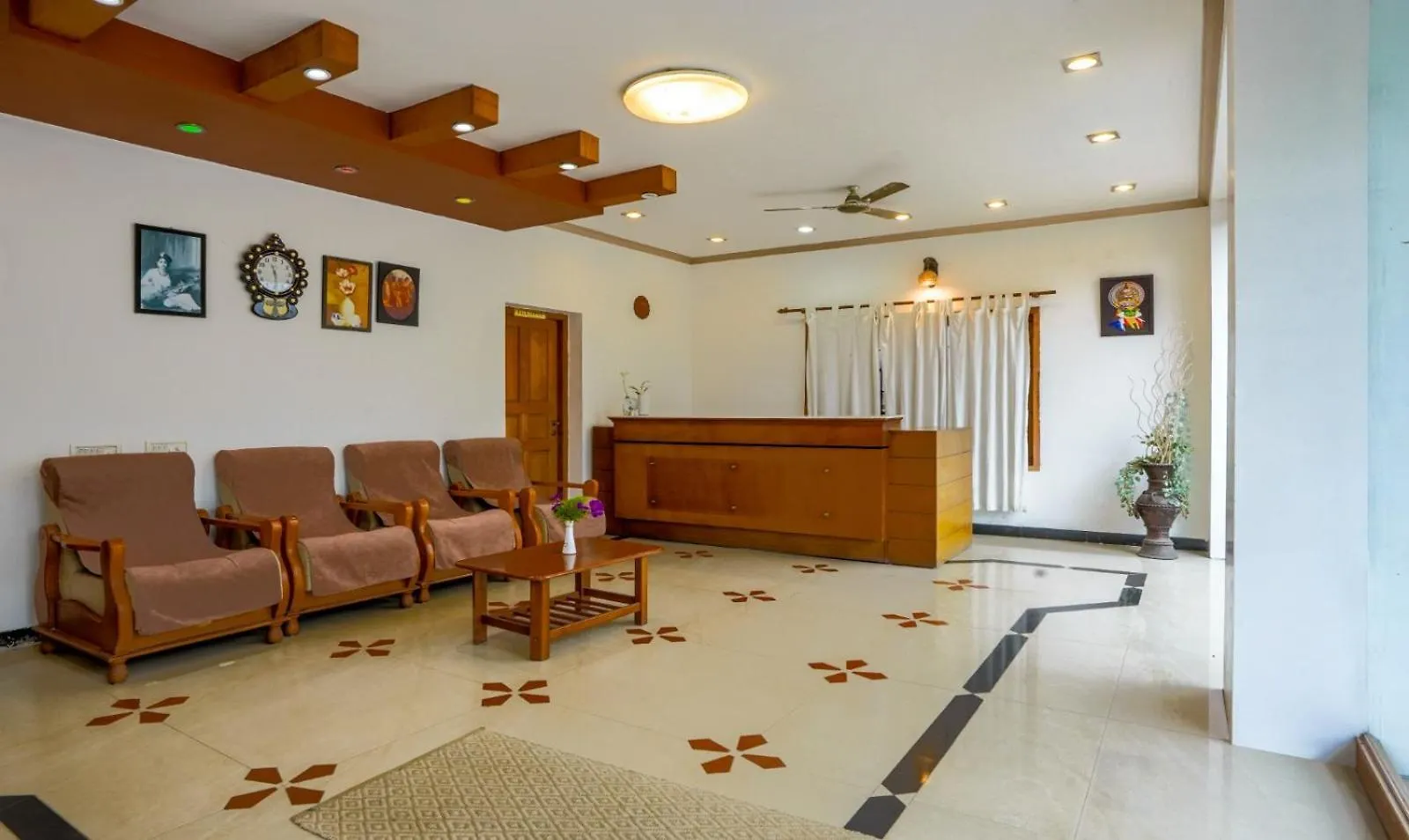Le Selena Munnar Hotel Chinnakanal India
